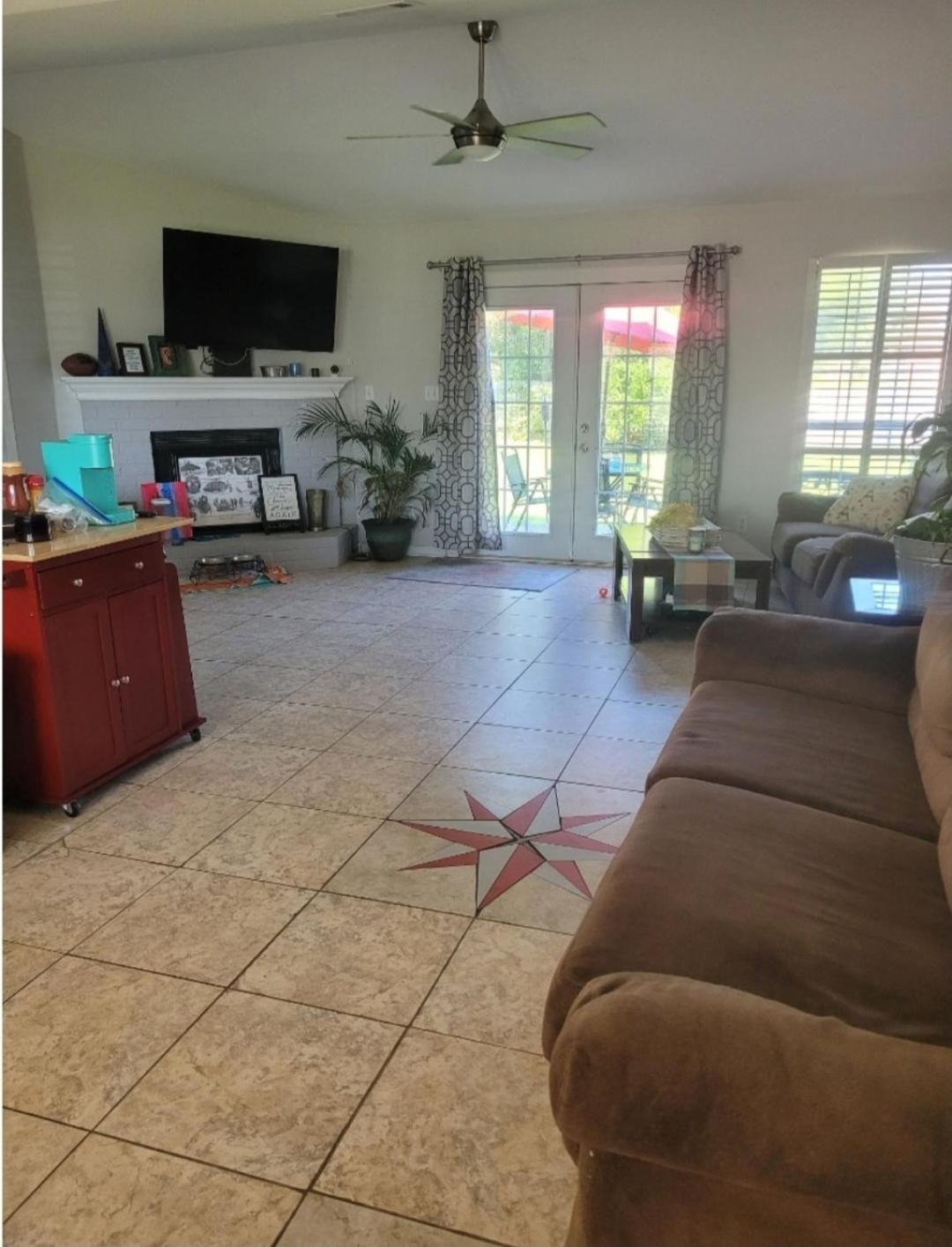 Bedroom Four Minutes From Beach Pensacola Ngoại thất bức ảnh