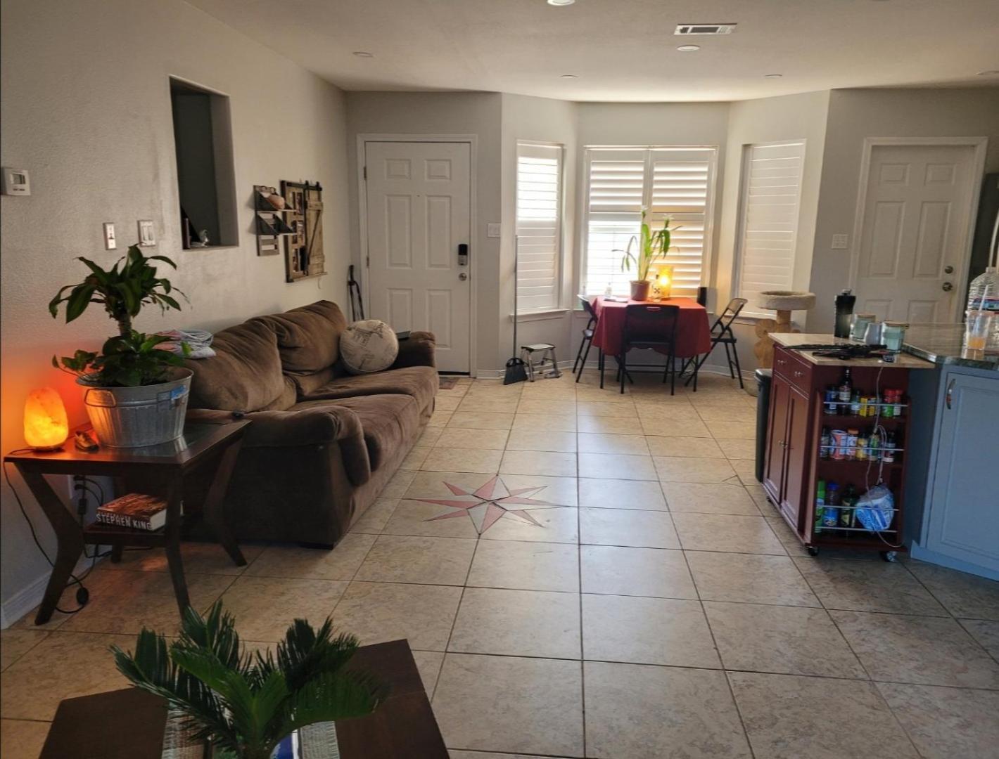 Bedroom Four Minutes From Beach Pensacola Ngoại thất bức ảnh